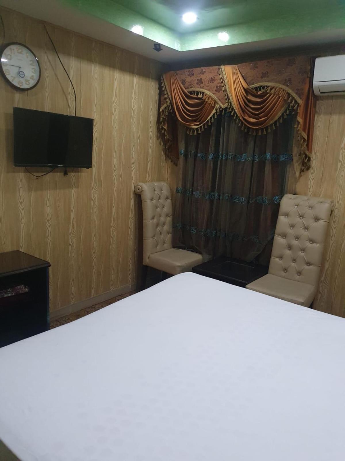 Town Guest House Toba Tek Singh Экстерьер фото